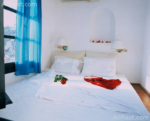 Porto Fira Suites 14